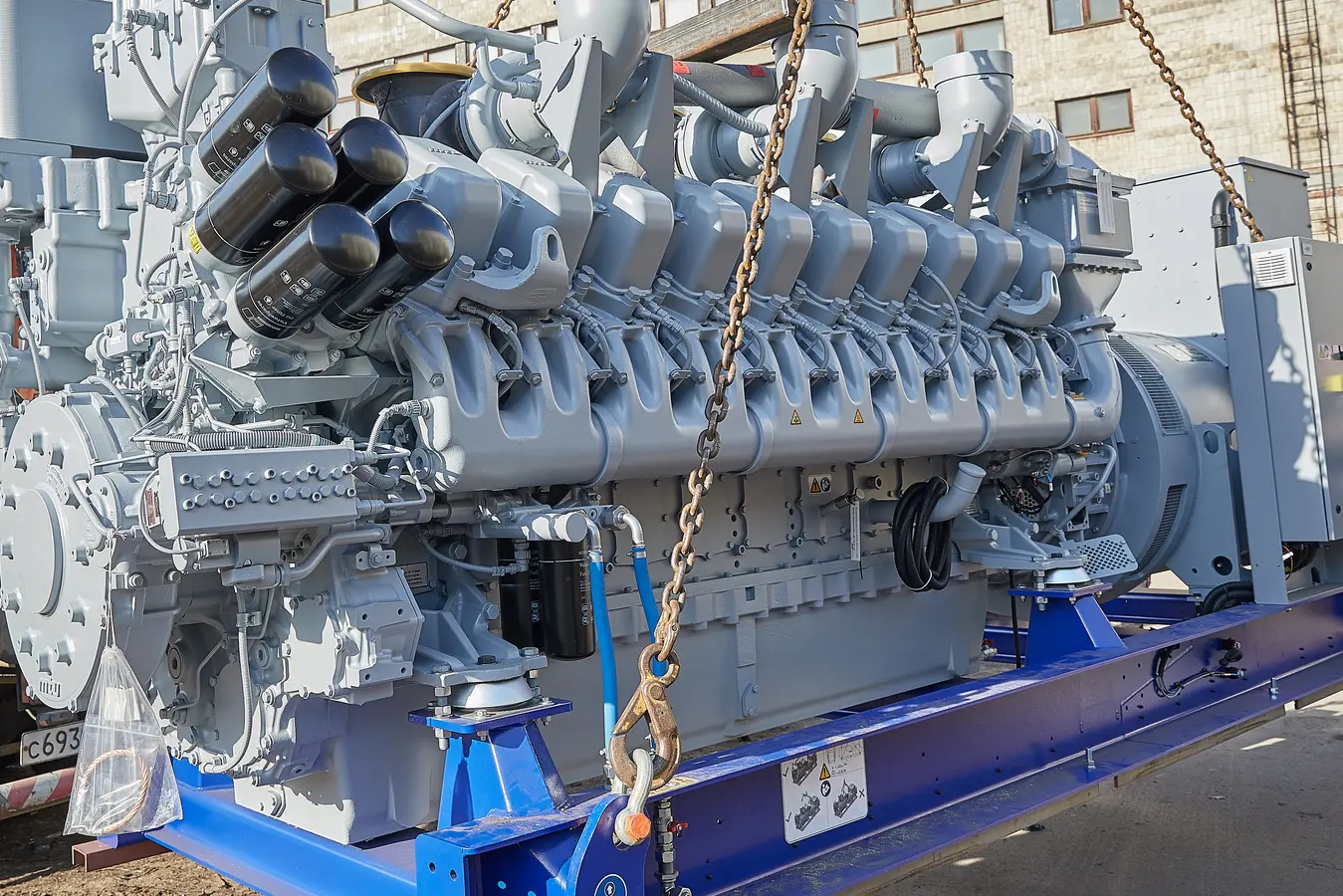 Запуск дизельной электростанции MTU 2,5 мегаватт