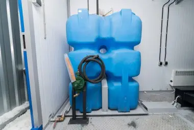 Контейнер из сэндвич панелей – фото 9 из 10