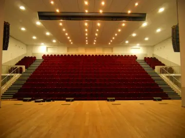  Капитальный ремонт концертного зала Мурманского областного Центра развития детского и юношеского творчества «Лапландия» – фото 11 из 23