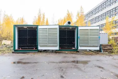 Четыре контейнера для ДГУ 1200 в параллели с РУ-6,З кВ для производства пиломатериалов – фото 6 из 15