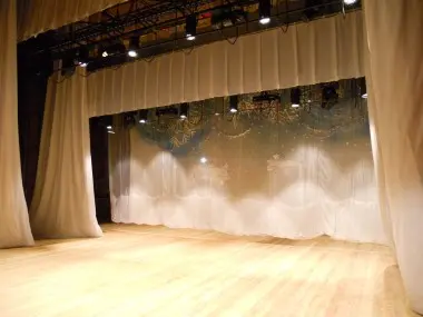  Капитальный ремонт концертного зала Мурманского областного Центра развития детского и юношеского творчества «Лапландия» – фото 13 из 23