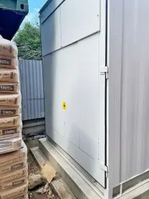 Контейнер с топливными резервуарами на 4500 л для Боткинской больницы в Москве – фото 4 из 10